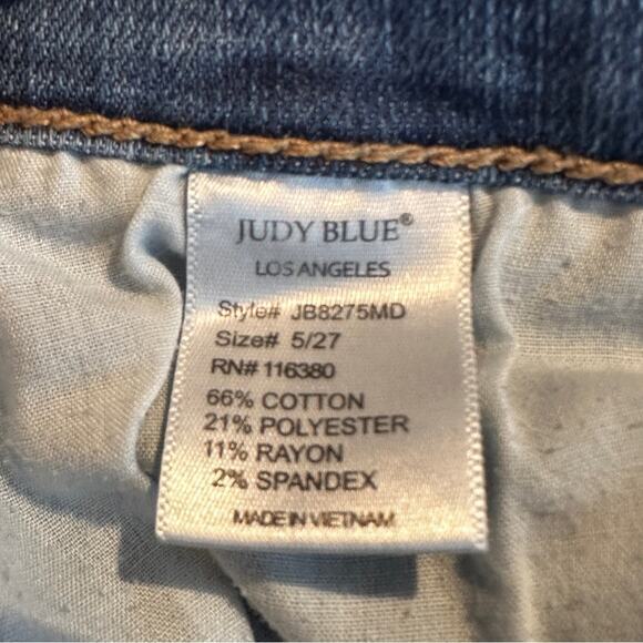Judy Blue Boyfriend Fit Distressed 5/27 - Picture 4 of 10